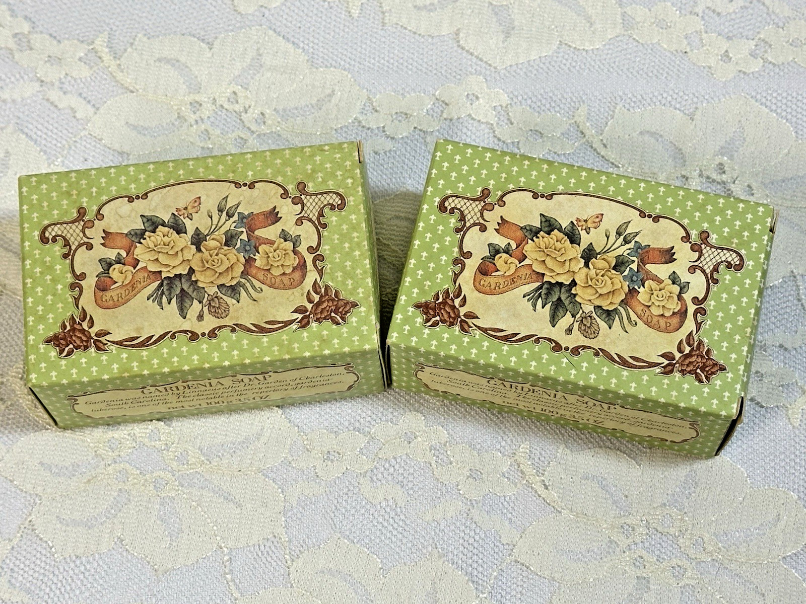 Vintage 1979 Lot of 2 CRABTREE & EVELYN Gardenia Soap UNUSED w/box 3.5oz PARIS