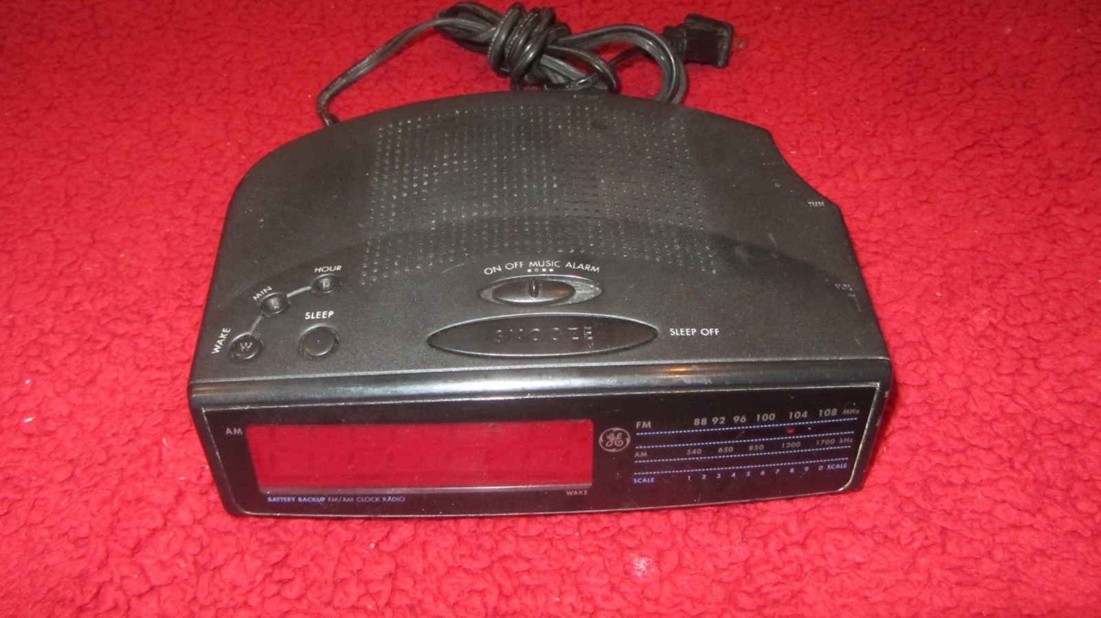General Electric Digital FM/AM Stereo Alarm Clock Radio GE 7-4815A Tested Works!
