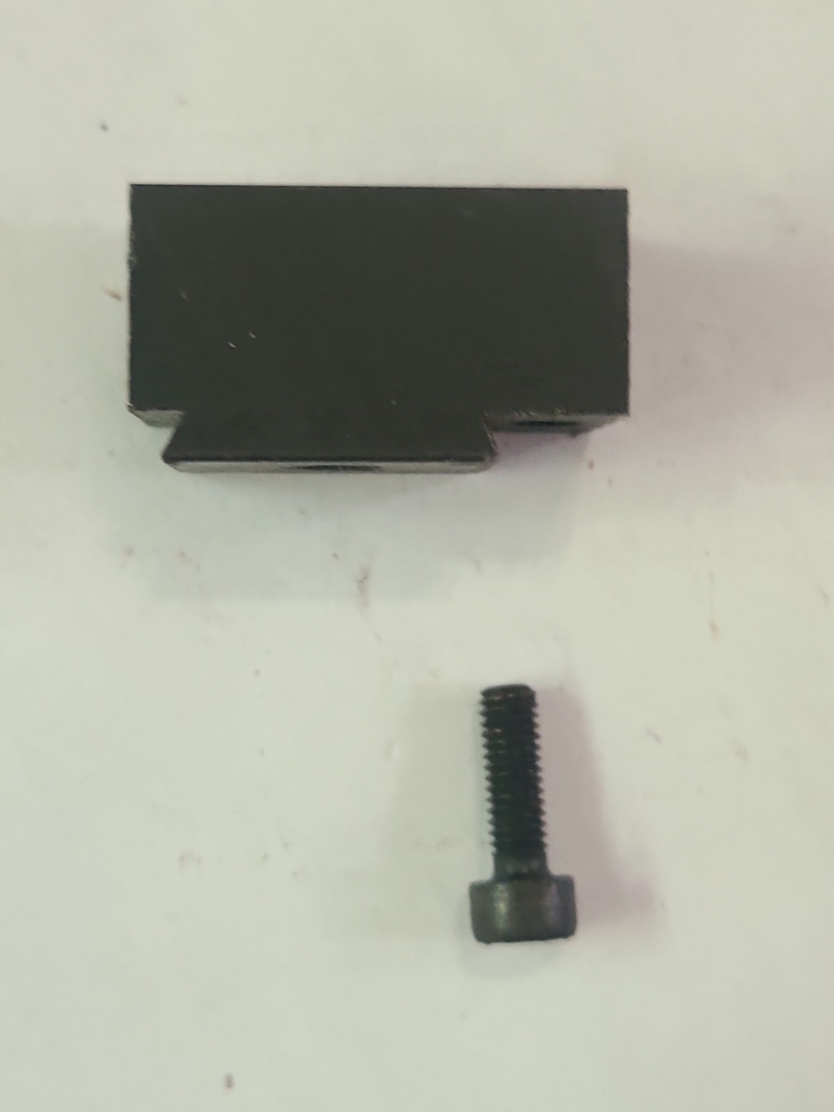 Traditions Buckhunter Pro .50 Cal. Bedding Block With Screw Muzzleloader