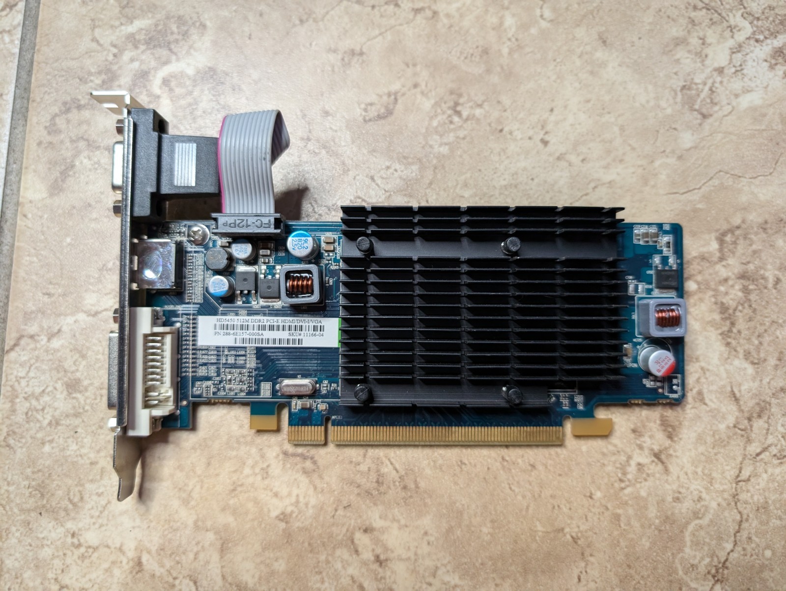 Sapphire ATI Radeon HDMI DVI HD5450 512 MB Graphics Video Card 288-6E157-000SA