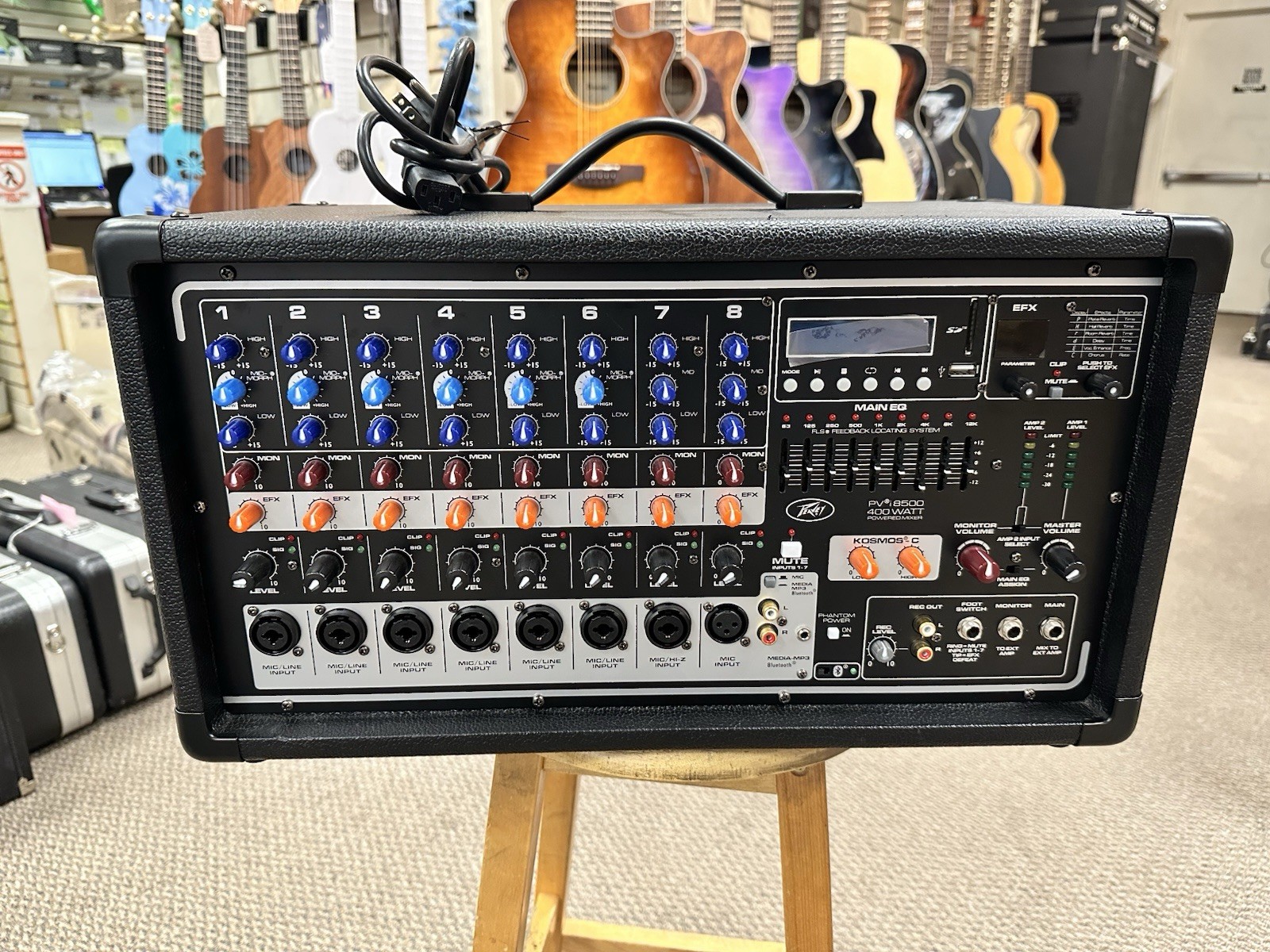 Peavey PVI8500 8-Channel 400W Powered Mixer