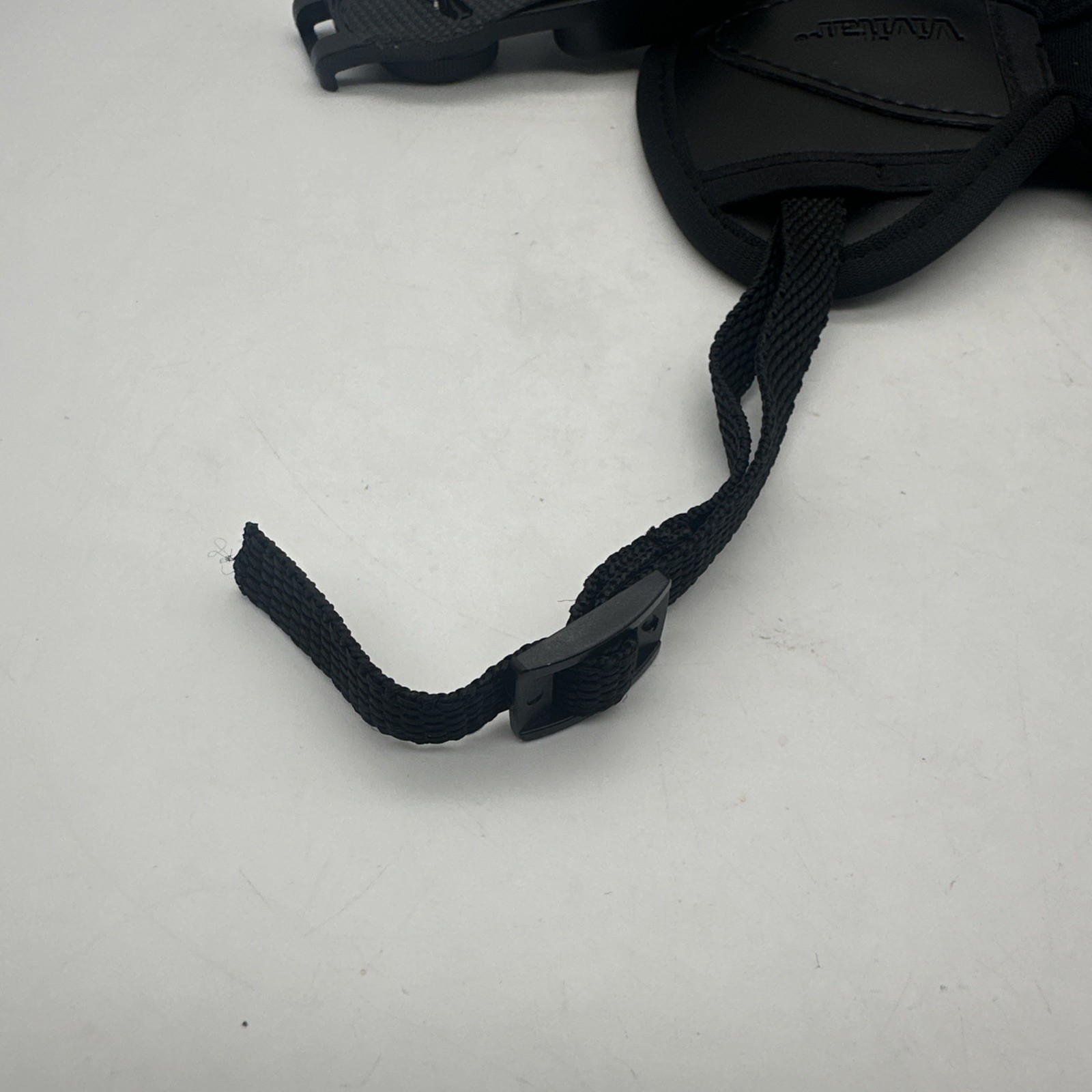 Vivitar Hand Strap with Camera Mounting Plate Black