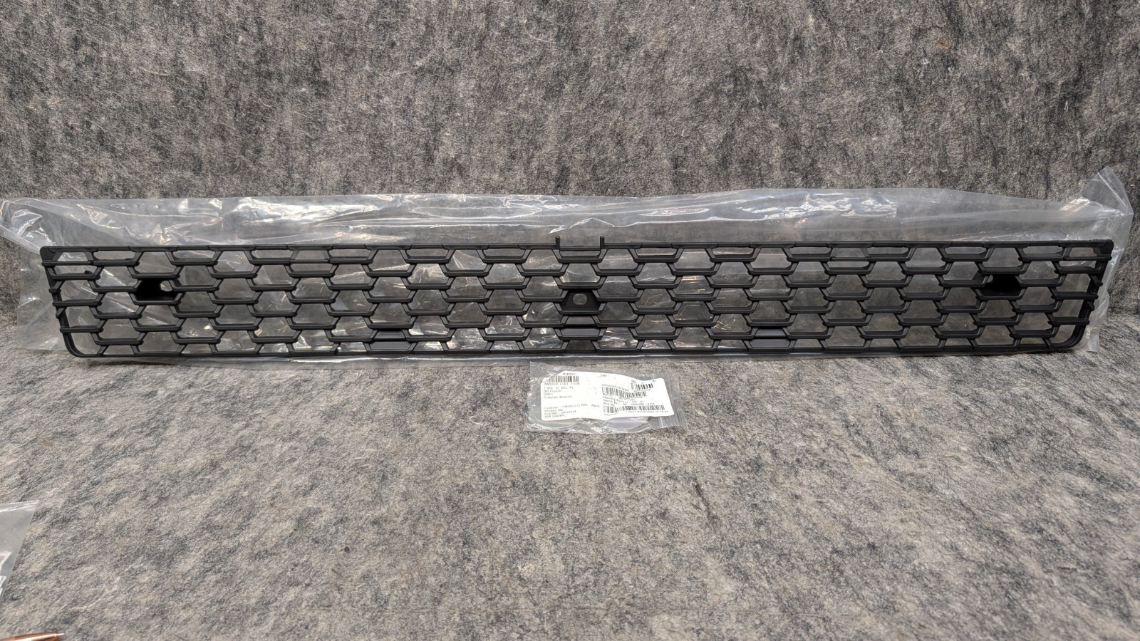 Lower Mesh Grille Insert for 2018-2021 Freightliner Cascadia - Black 🔥New🔥