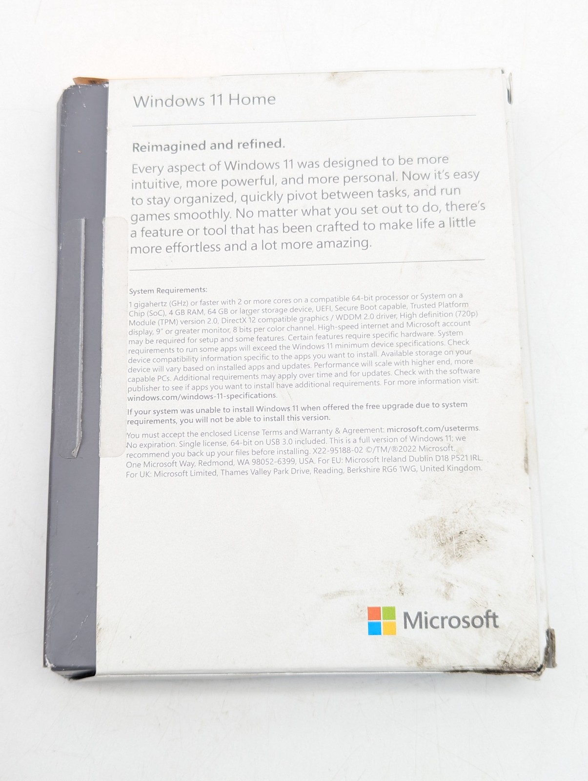 Microsoft Windows 11 Home Physical 64-Bit USB Flash Drive (HAJ-00108)