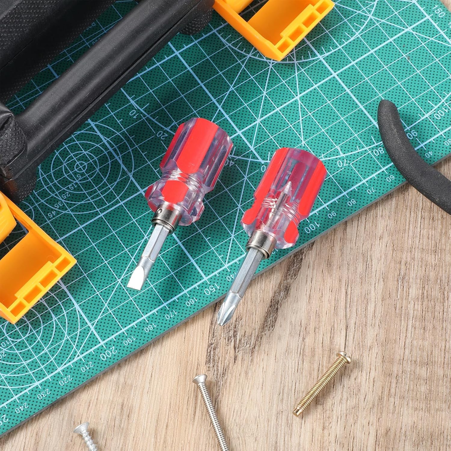 2 Pack Stubby Screwdriver Phillips and Flat Head Dual-Use Magnetic Short Red