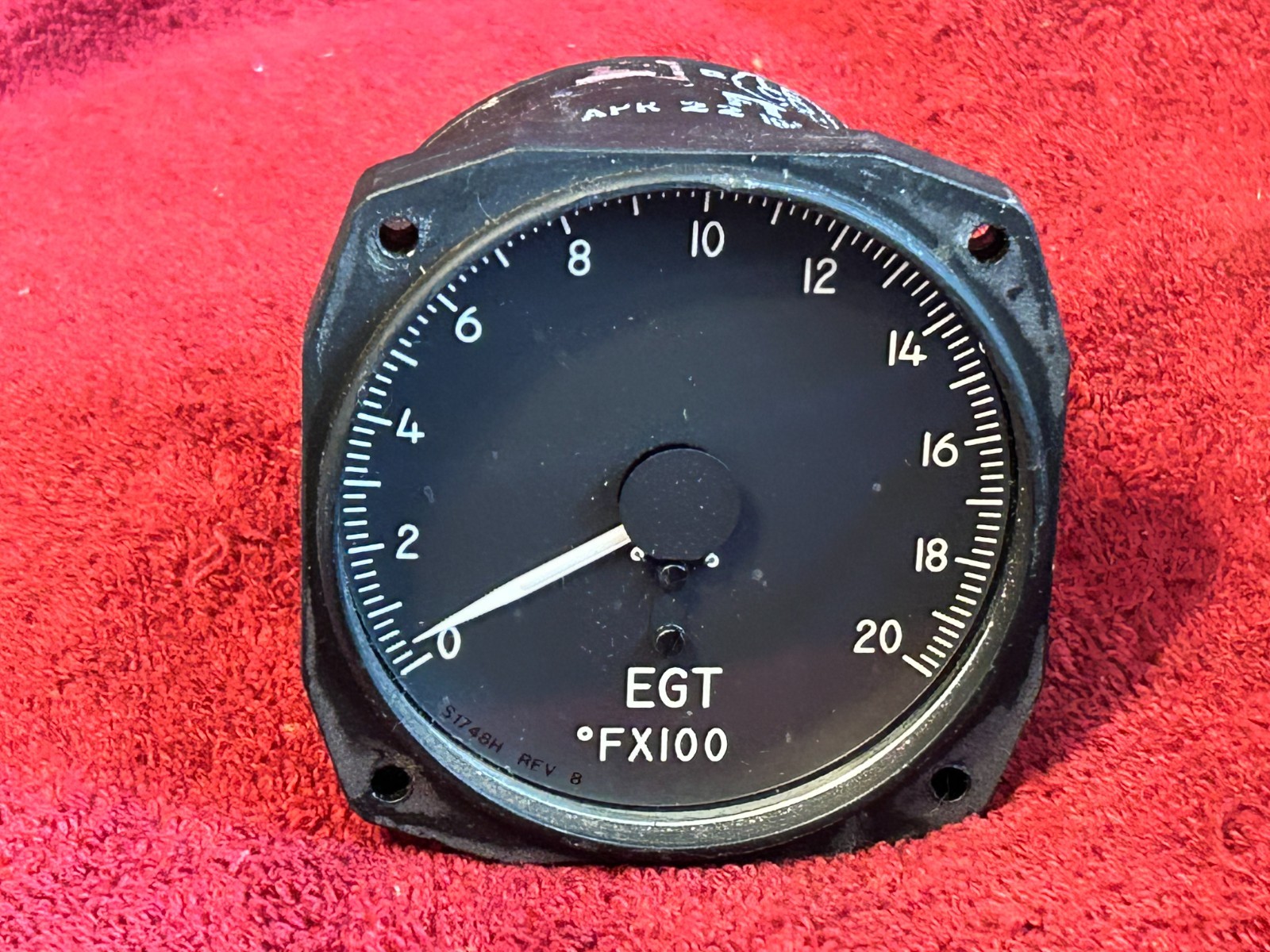 THE LEWIS ENG 3 1/8" EGT P/N 172C4D-2 THERMOCOUPLE TEMPERATURE INDICATOR