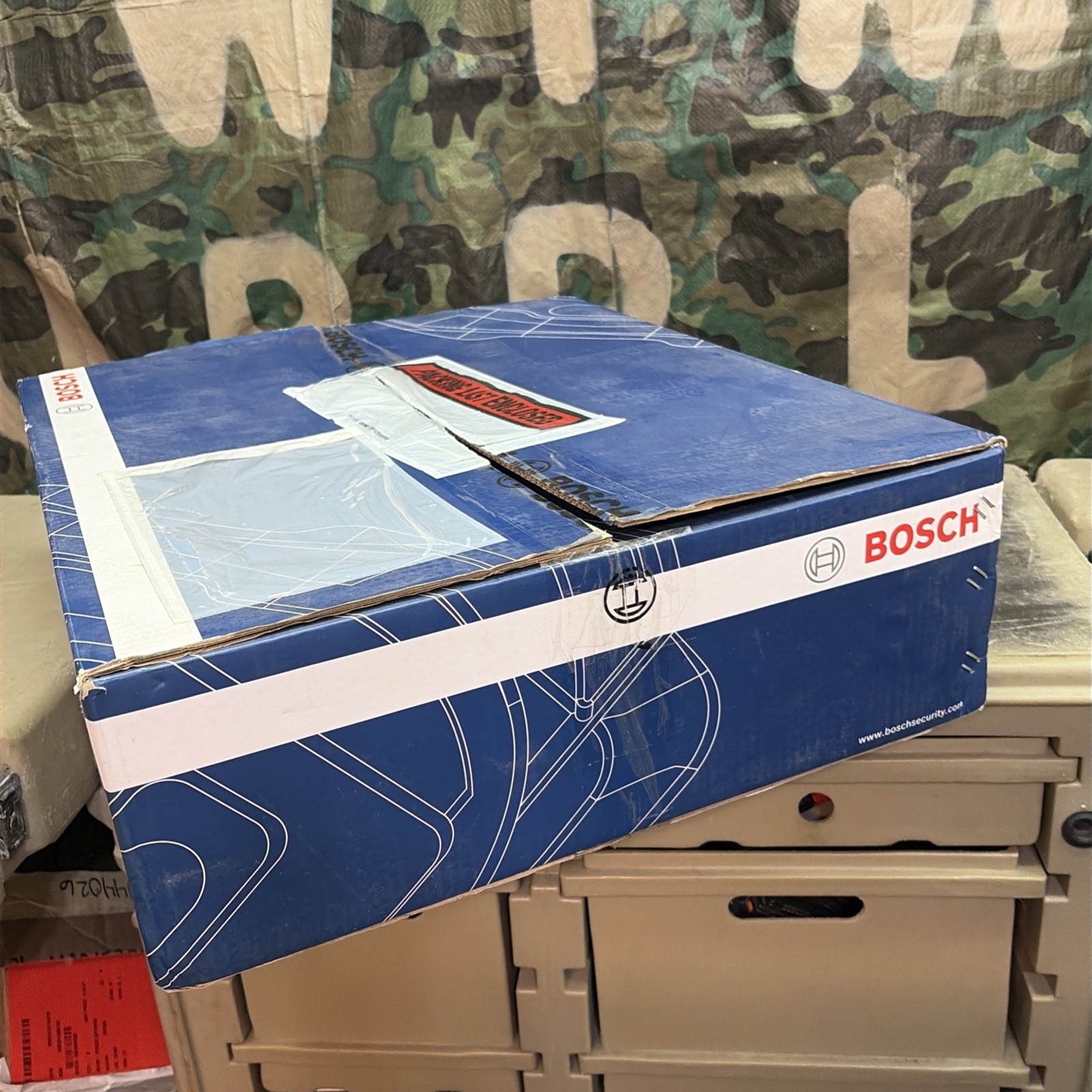 Bosch Bosch DIVAR Network 2000 16IP 8PoE Recorder