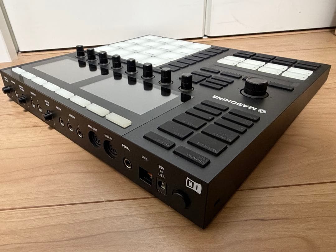 Native Instruments Maschine MK3 MIDI Groove Controller w/ USB Cable Tested