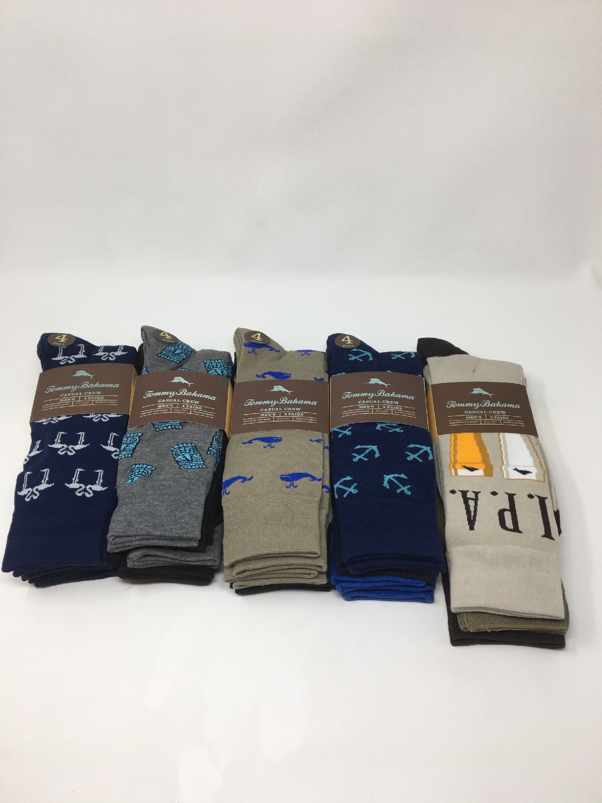 (4) Pairs of Tommy Bahama Men's Casual Crew Socks - (Choose) NEW
