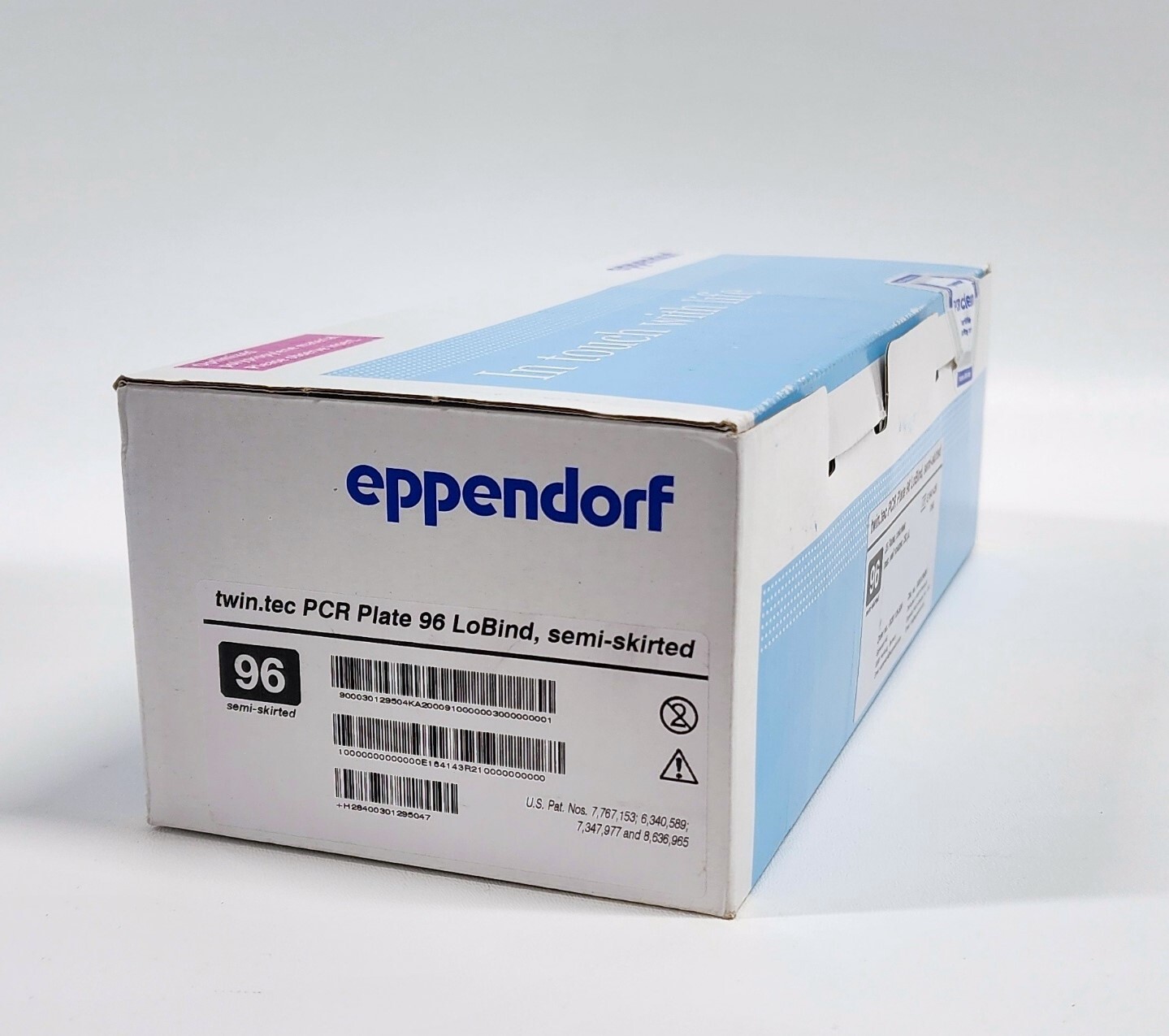 Eppendorf 0030129504  twin.tec PCR Plate 96 LoBind, semi-skirted, 250 µL