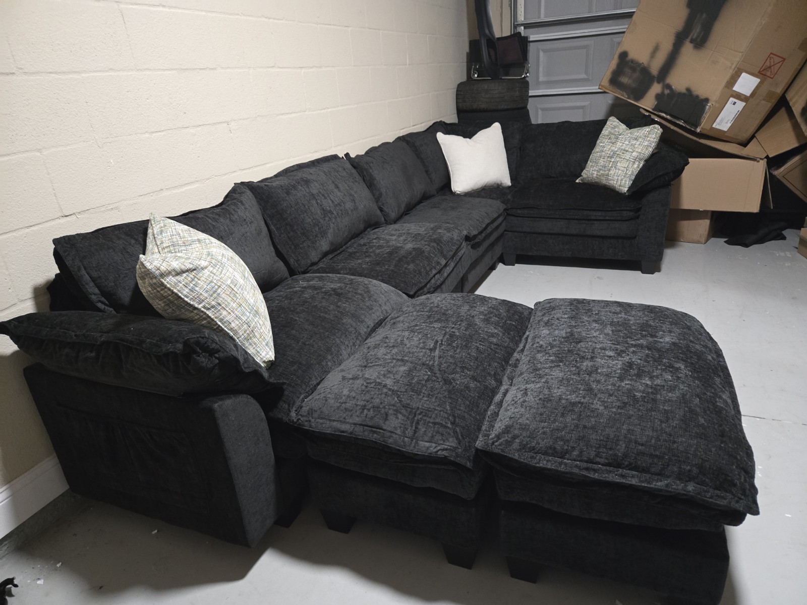 Brand New Never Sat On Modular Sectional Black
