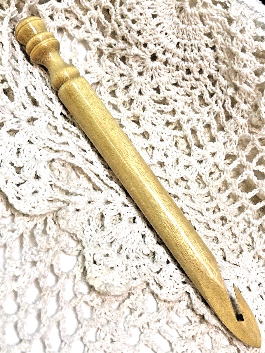 Hand carved Yellow Heart WOOD  YARN  CROCHET HOOK  size Q