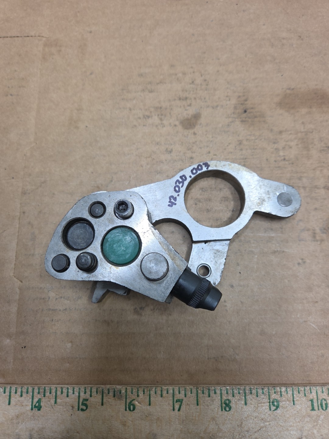 1 Dampening Bearing Support for Heidelberg GTO 46/52 D.S. Lower/Green 42.030.003