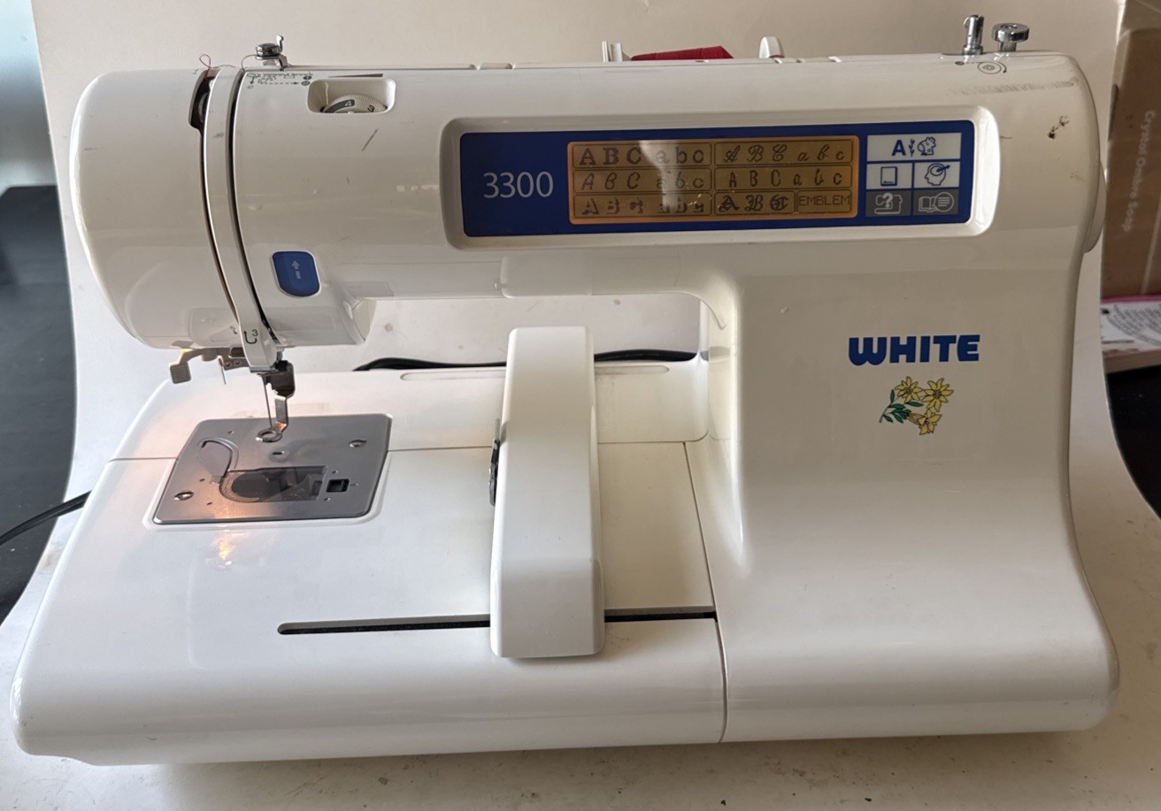 White W3300 Computerized Sewing Embroidery Machine Tested