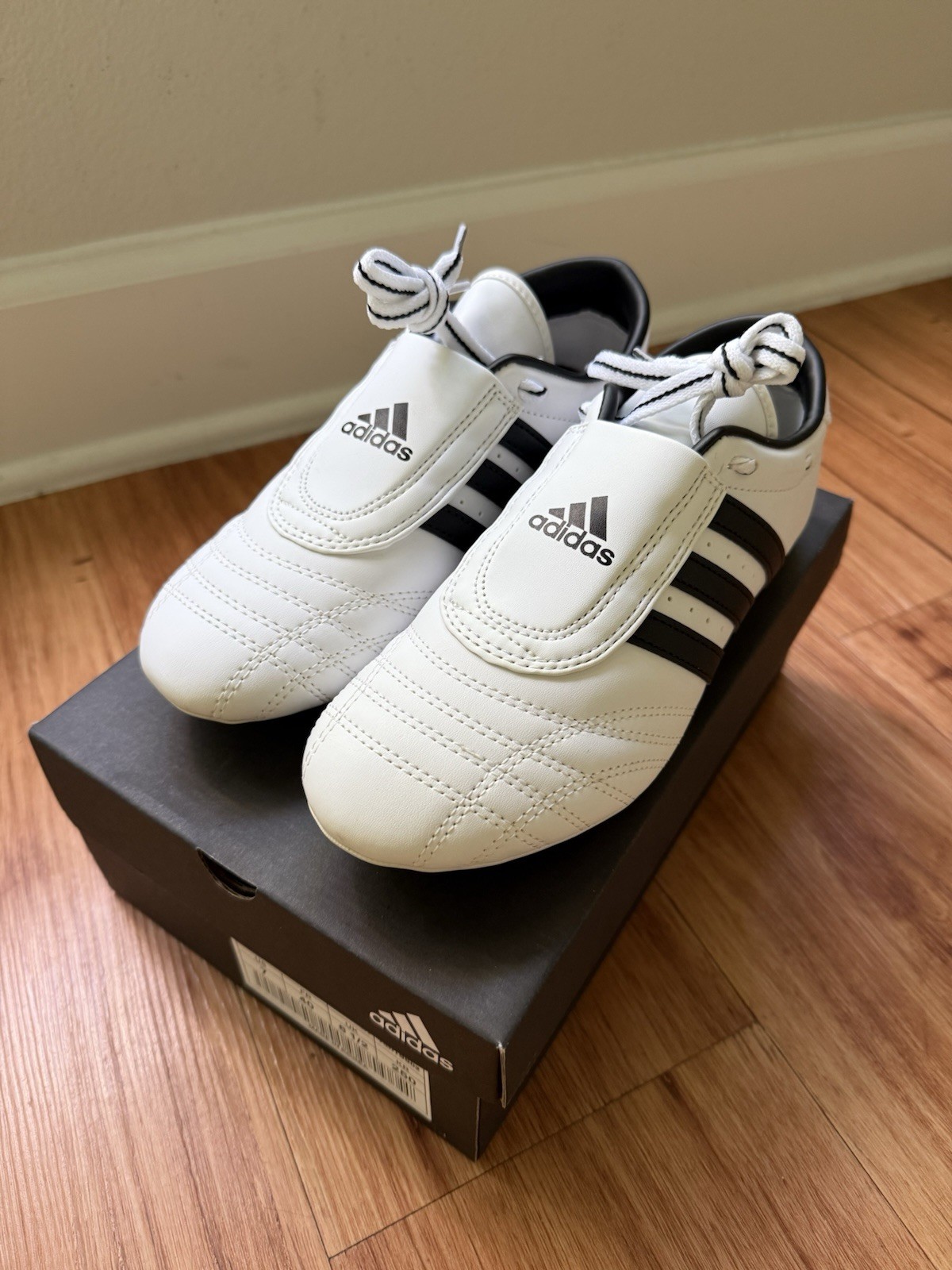 Adidas Taekwondo Martial Arts Black White Shoes US Men’s 7 Brand New with Box