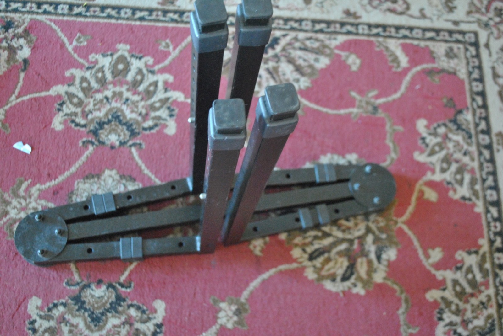 quicklok stand