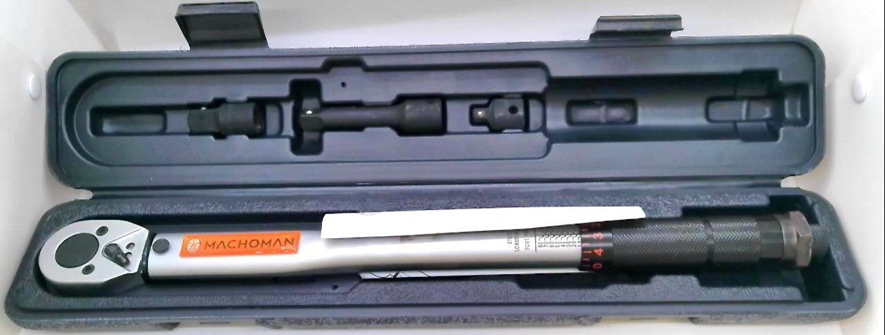 MACHOMAN TQW104 1/2 Drive Click Torque Wrench Set Automotive Case Open Box
