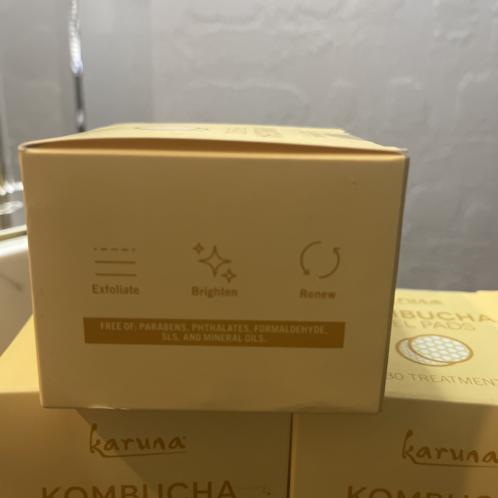 Karuna Kombucha Peel Pads Wipes Exfoliating Face Pads - 30 Count Brighten