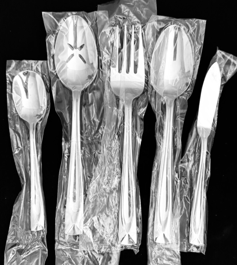 New ONEIDA Stainless Glossy LINCOLN 5 Piece HOSTESS SERVING SET Flatware NEW