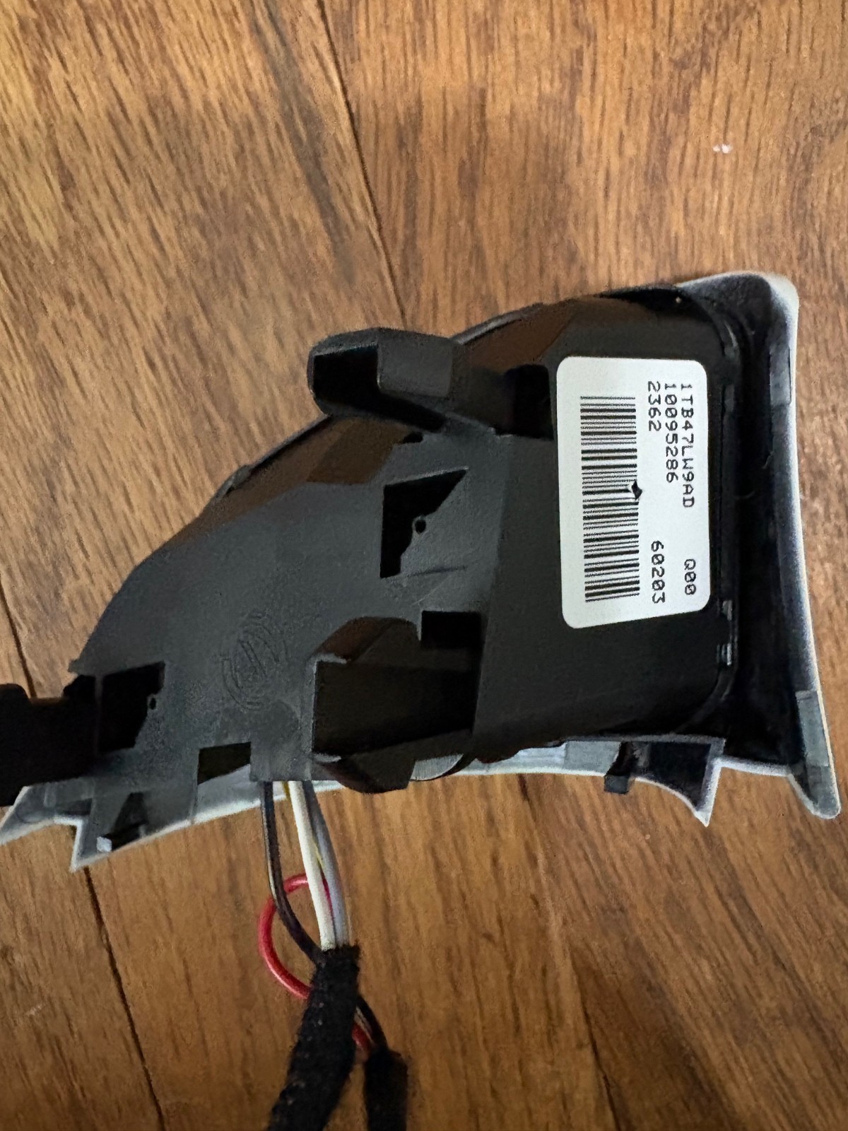 Genuine Mopar Speed Control Switch 1TB47LW9AD OEM