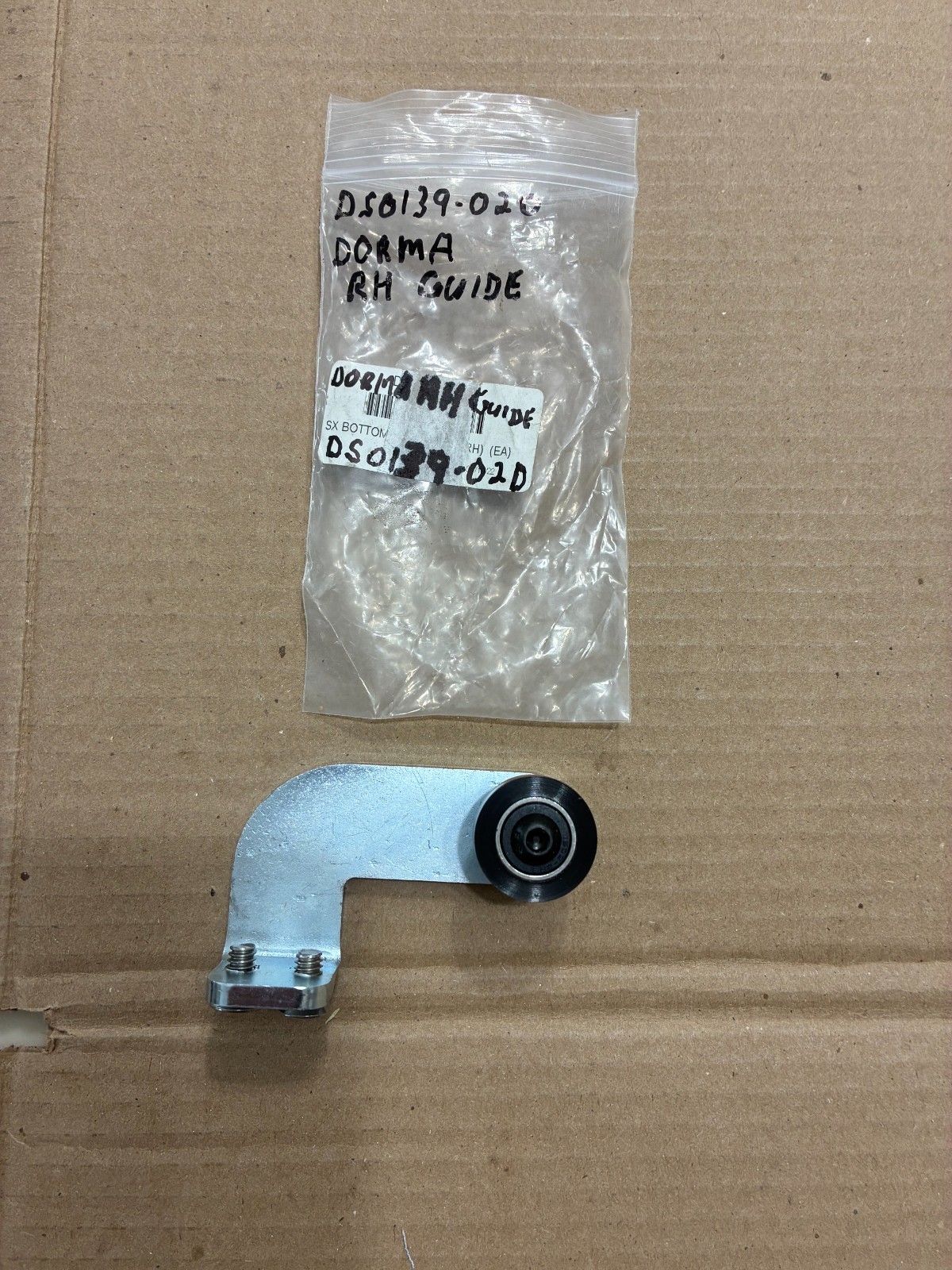 Dorma Bottom Guide dso139-020 Right Hand