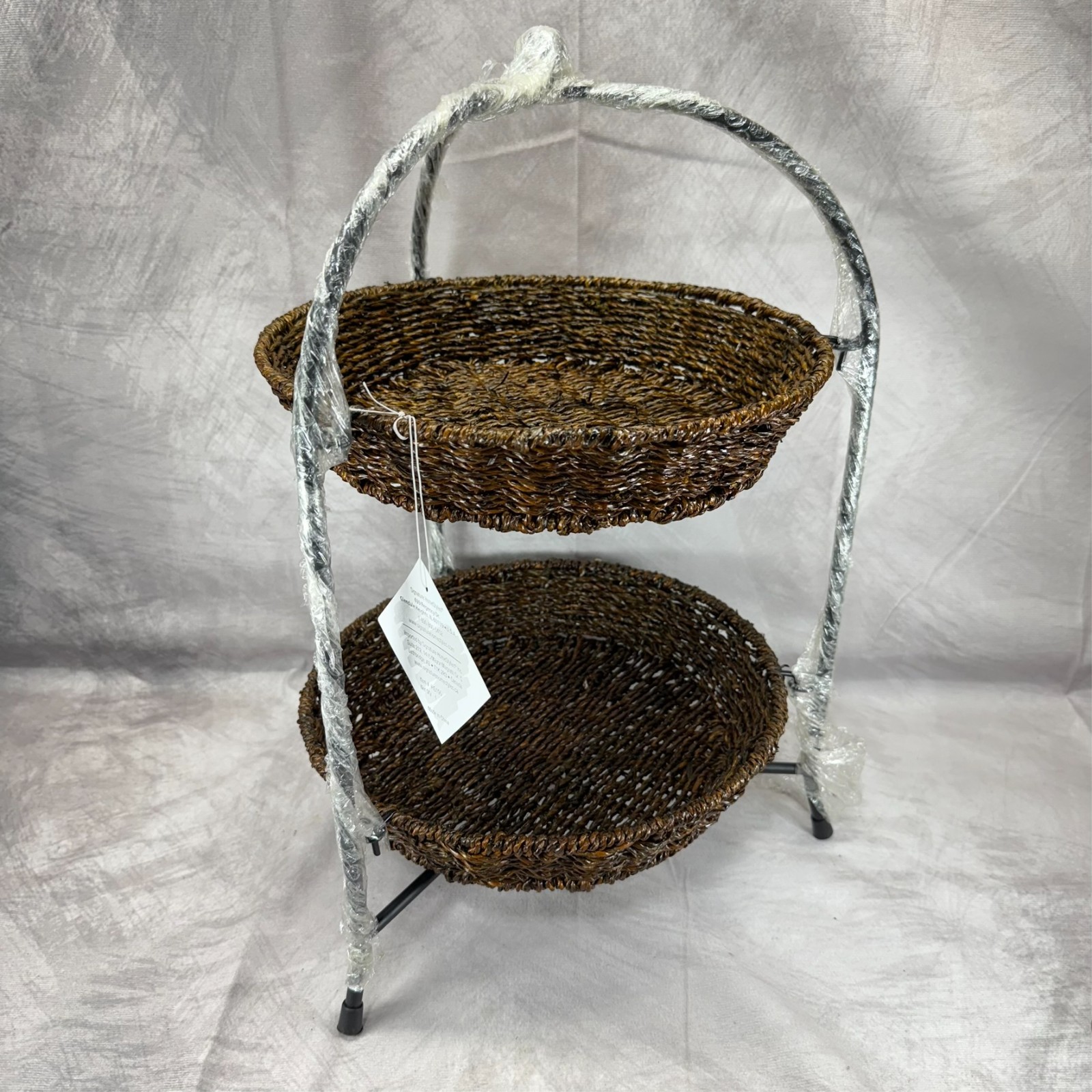 SIGNATURE HOMESTYLES 2-Tier Seagrass Basket Stand Hanging Metal Frame NEW