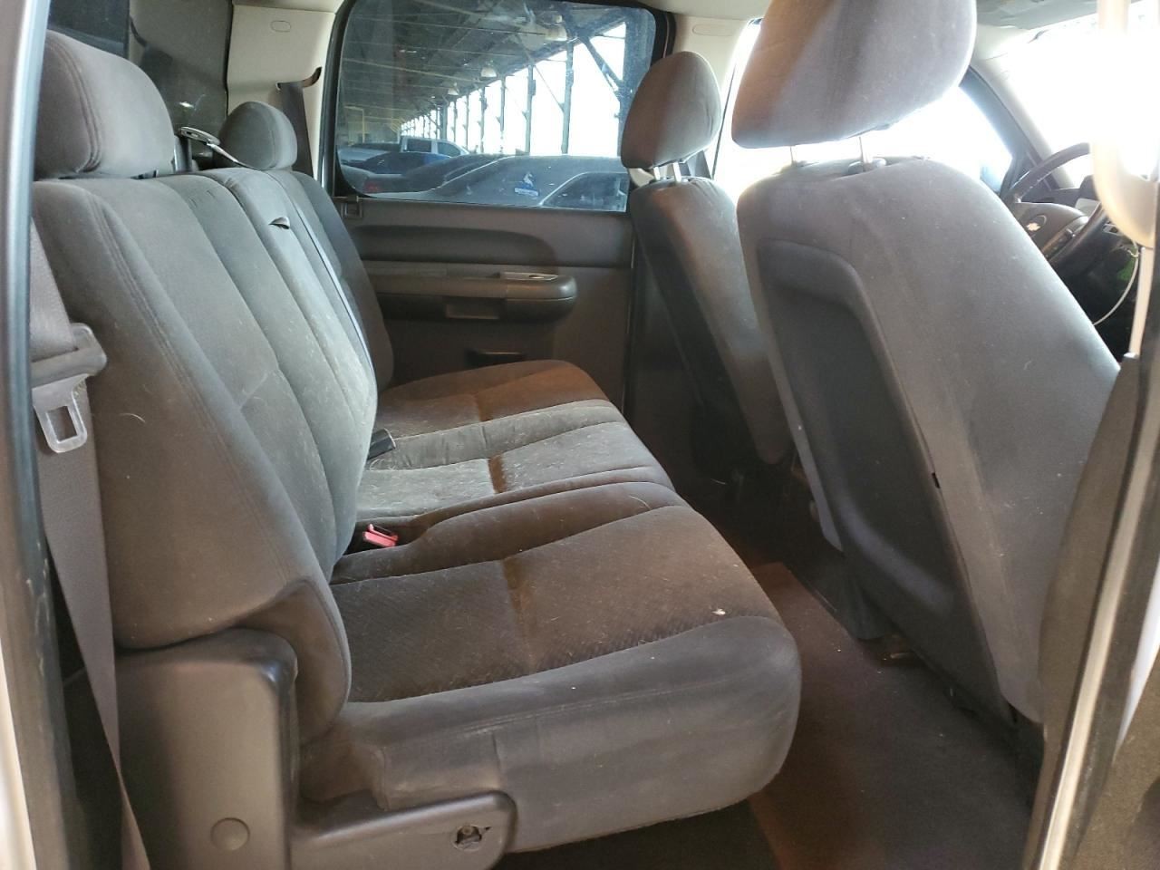 Passenger Right Front Spindle/Knuckle Fits 07-14 ESCALADE 2447059