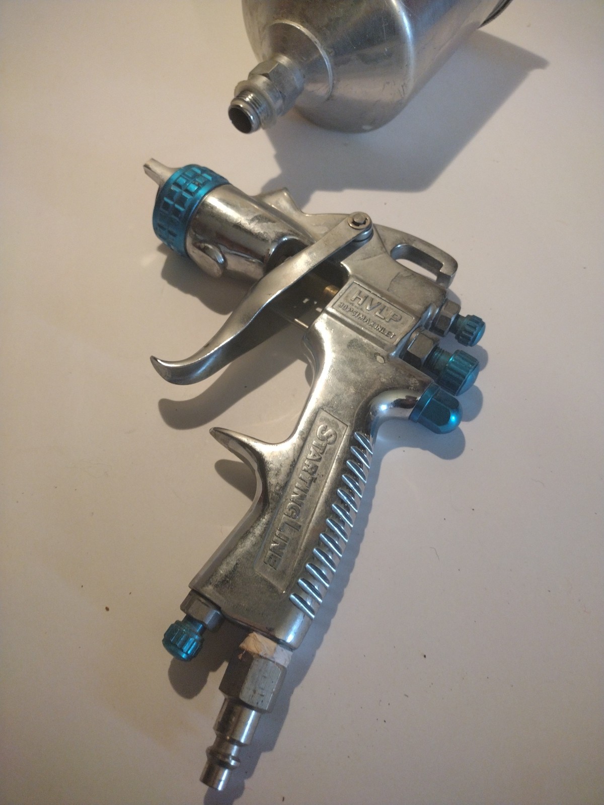 Devilbiss Starting Line HVLP Gravity feed Spray Gun 30 PSI USED