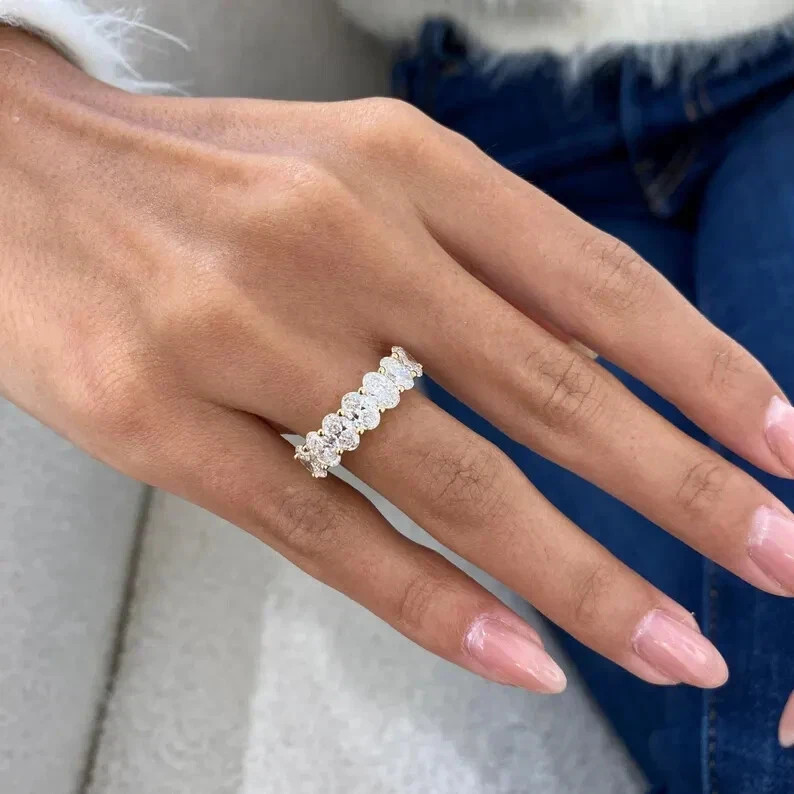 Oval Cut 3.20 Ct White Moissanite Prong Setting Wedding Engagement Ring
