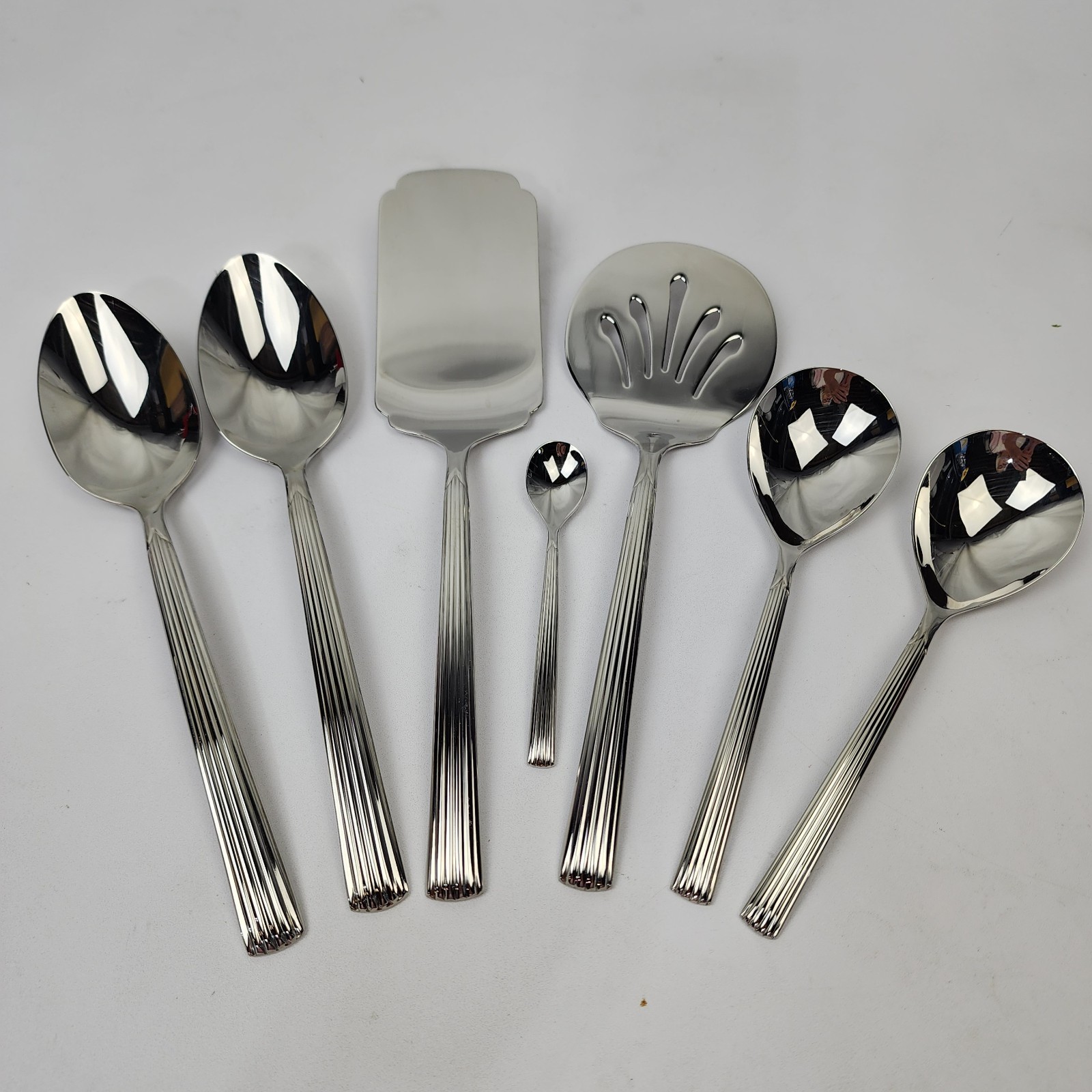 Lenox Stainless Flatware 18/10 Kennedy Serving Set 7pc Grooved Handle Glossy