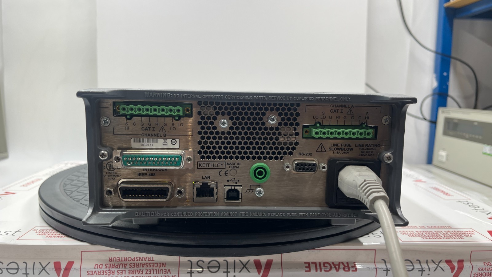 KEITHLEY - 2614B
