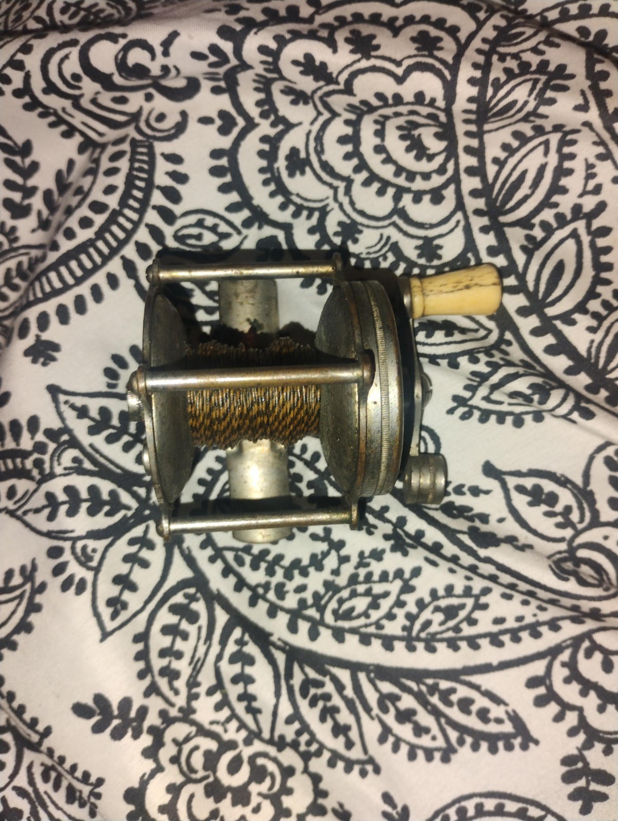 Antique Fishing Reel HENDRYX # 60