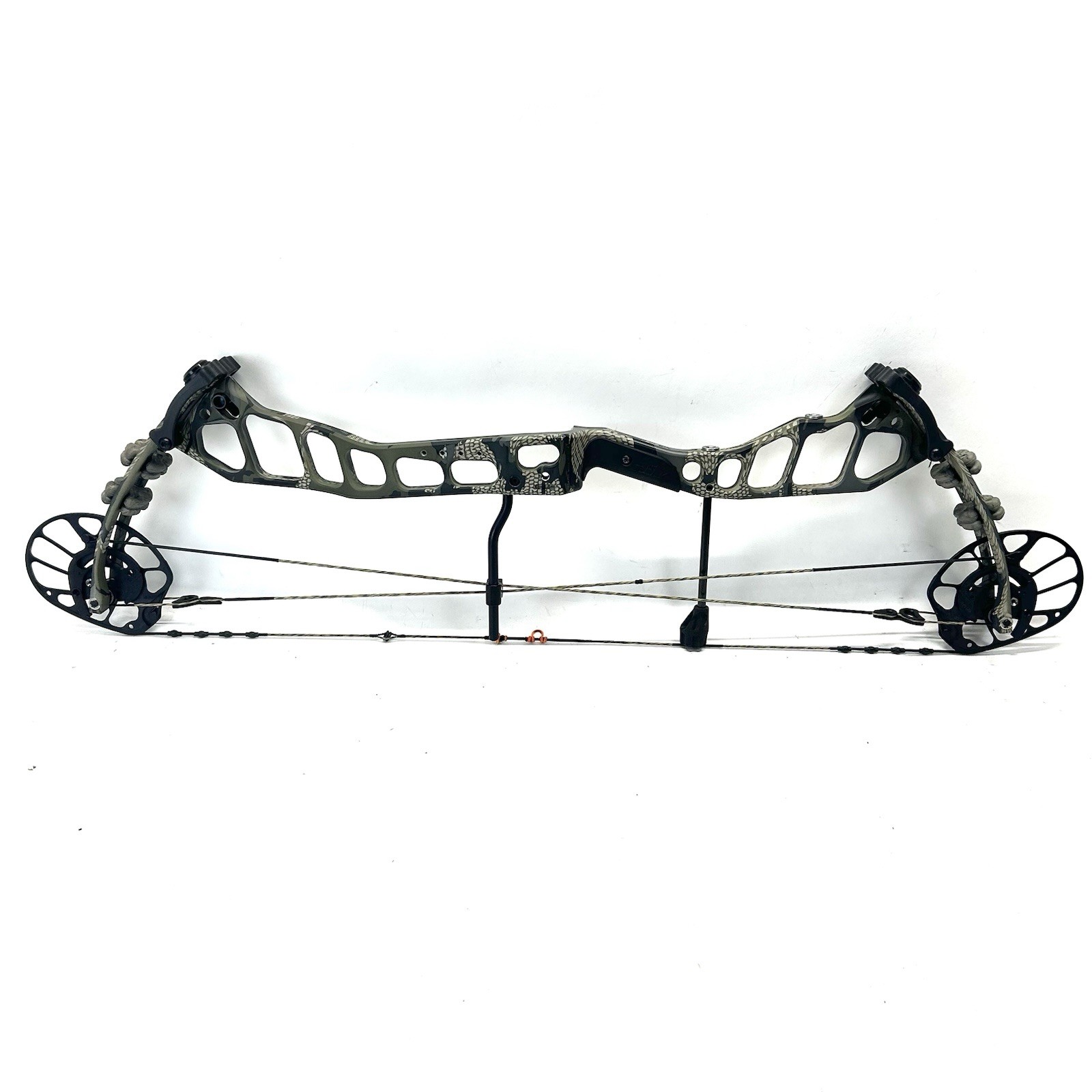 PSE Drive NXT Bow RH 24-31" / 70lbs.