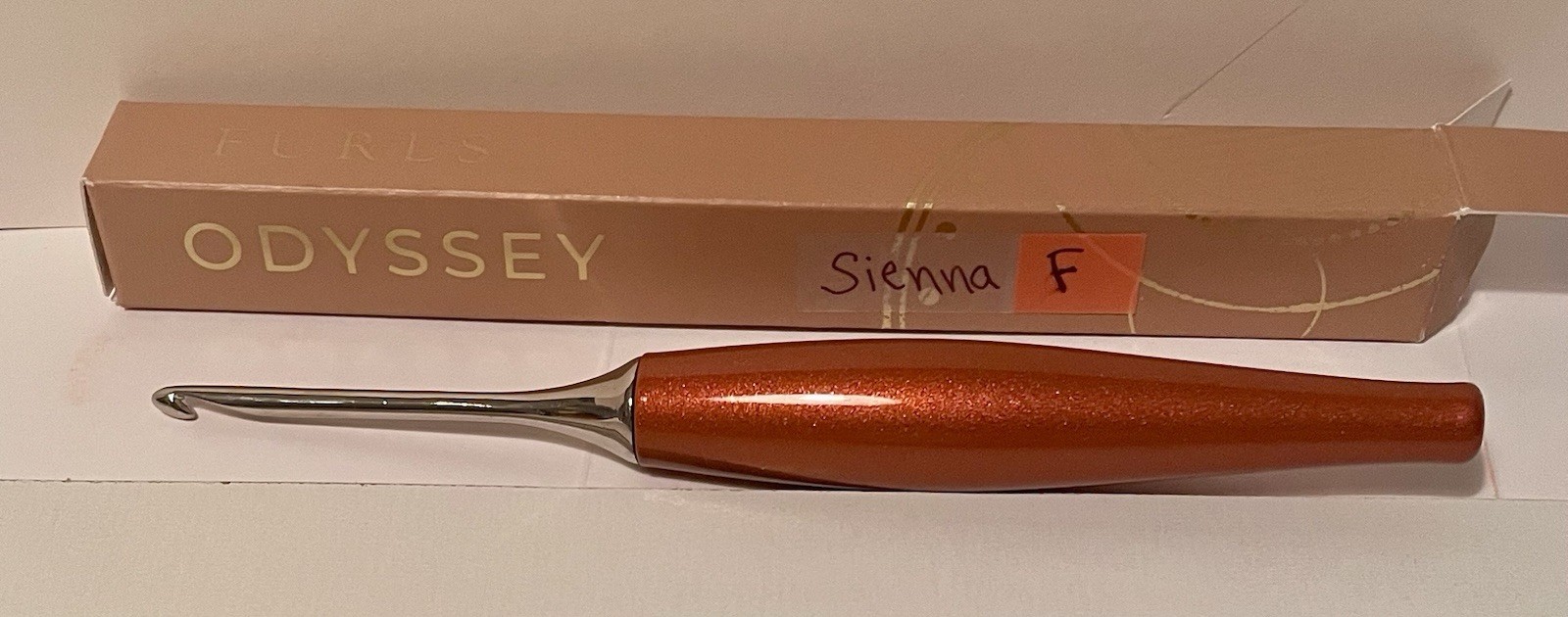 Furls~ Original ODYSSEY CROCHET HOOK ~SIENNA ~  Size F - 3.75 mm ~ New in Box