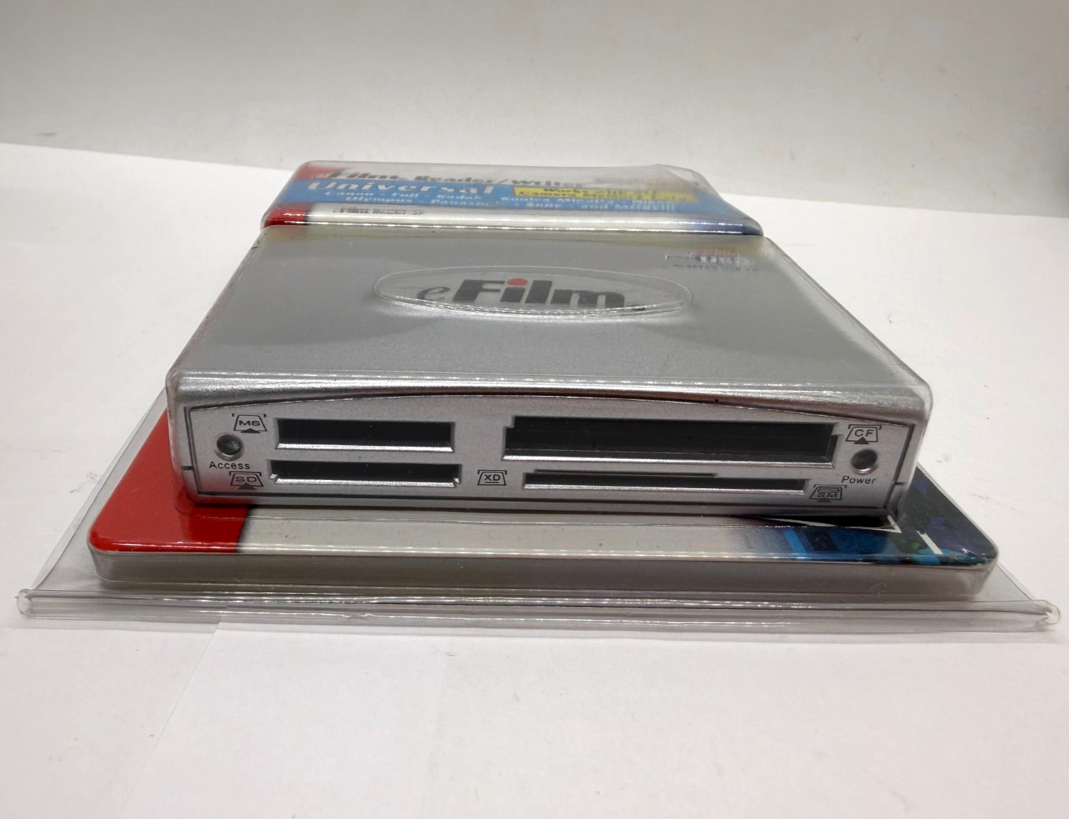 VTG eFilm Universal Reader Writer USB 2.0 Card Reader Delkin Devices Reader 2004