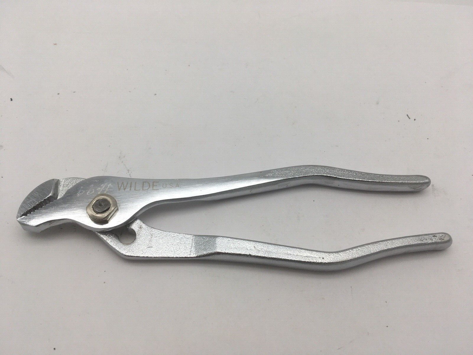 Wilde USA 5-1/4" Adjustable Pliers Chrome