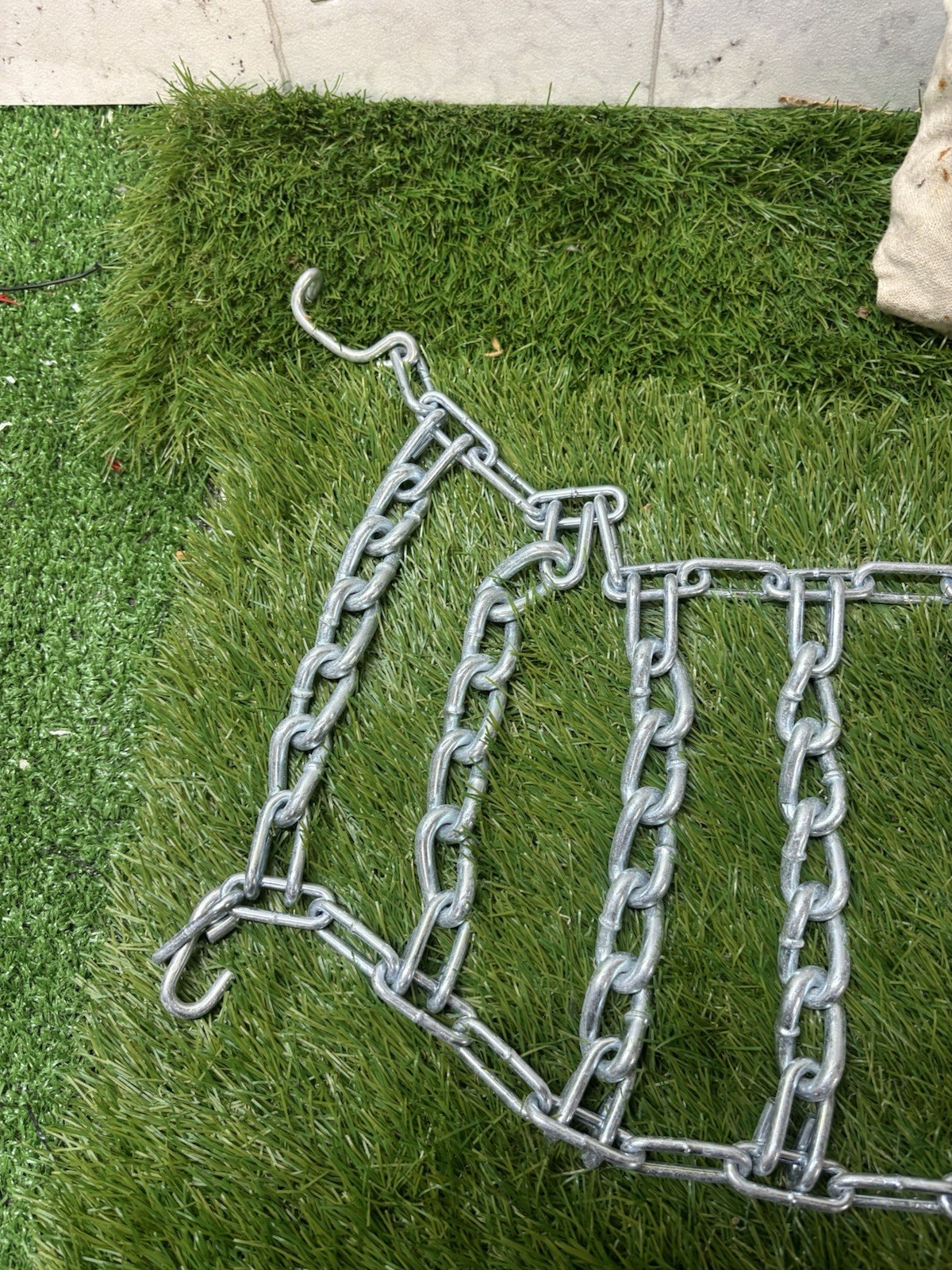TY16365: Single-Ring Tire Chain 2 Sets of 2