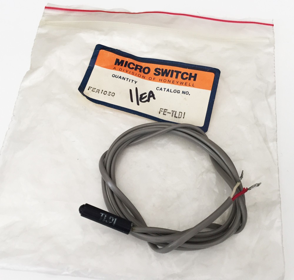 NEW * HONEYWELL MICROSWITCH FE-TLD1 Proximity SENSOR Switch * Made in USA