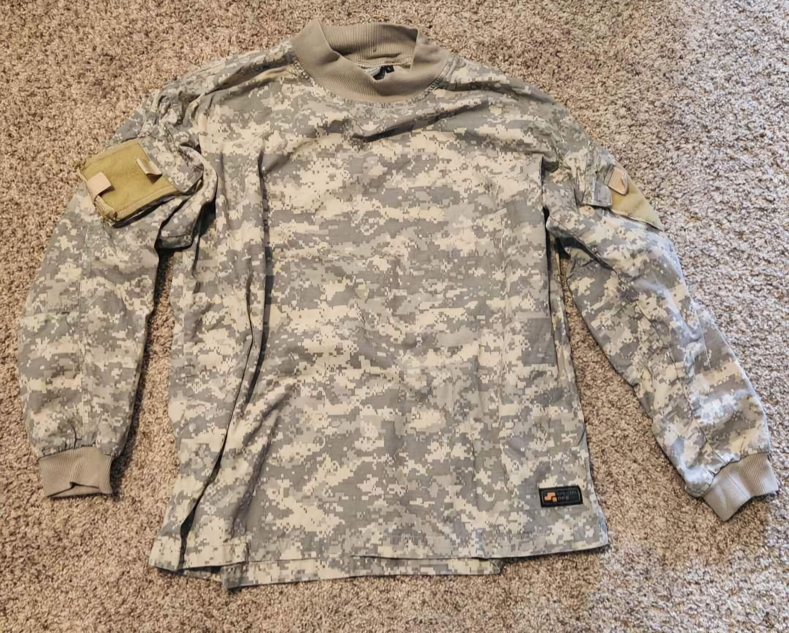 Special ops tactical wear. Size LTop & Pants.