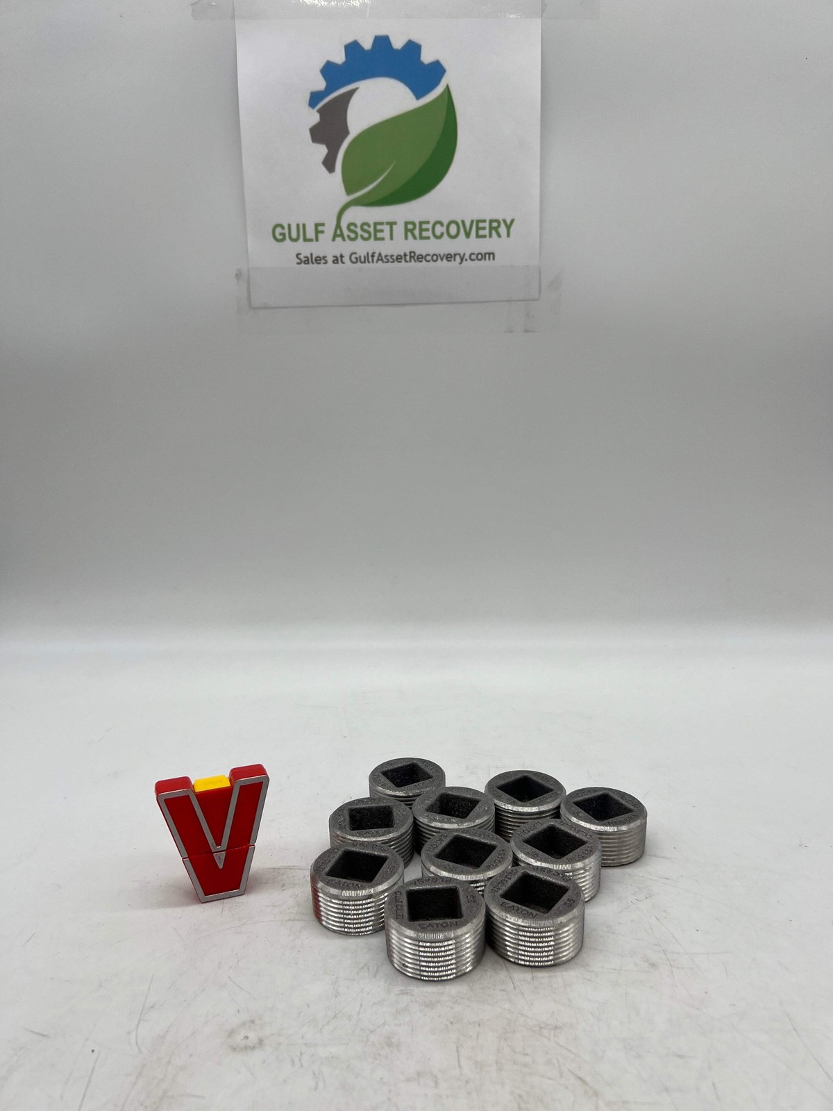 Eaton Crouse-Hinds PLG4-SA Recessed Pipe Plug, 1-1/4", *Lot of (10)* (No Box)