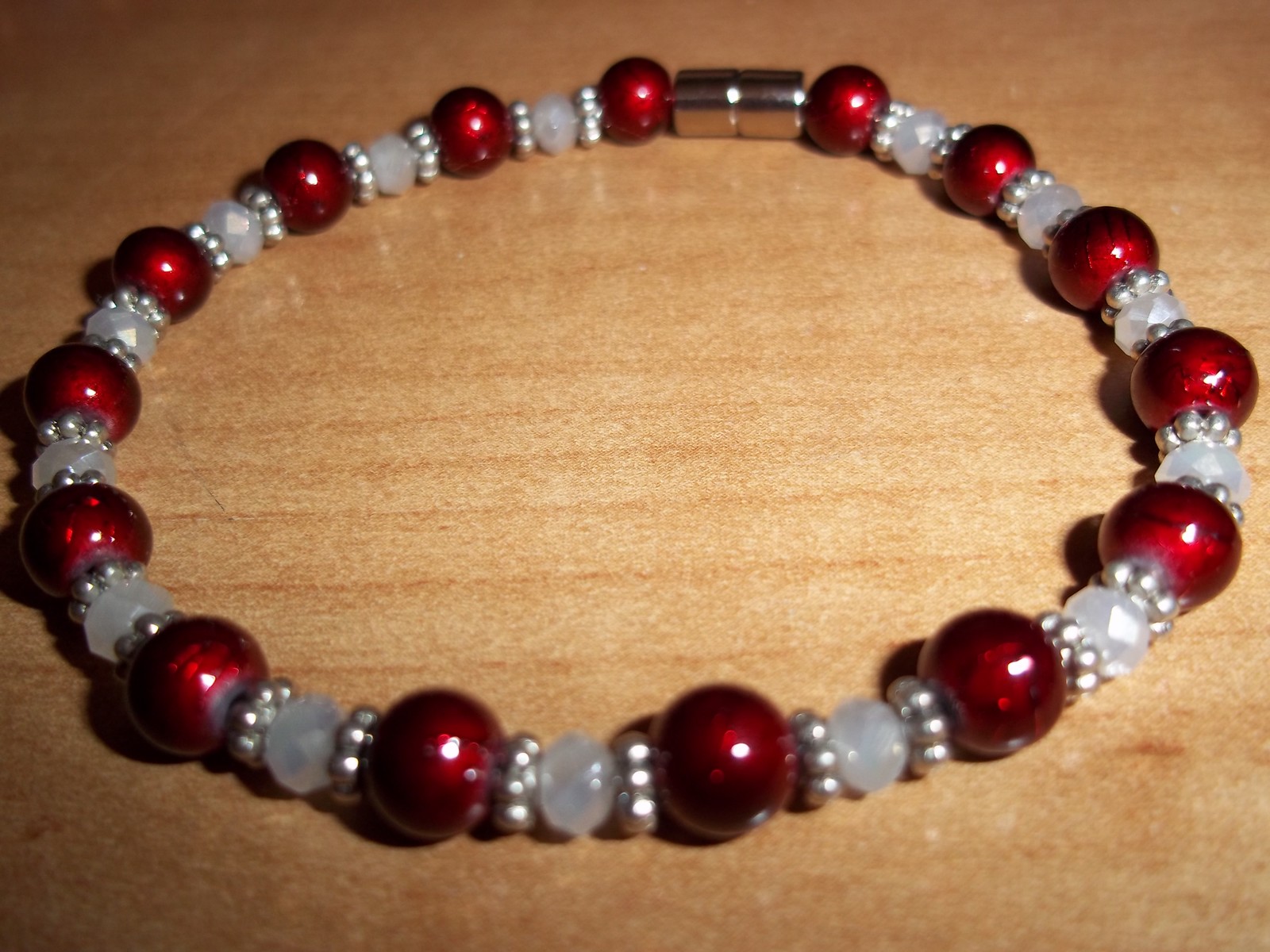 7.25 in Dark RED & WHITE Crystal Bracelet MAGNETIC Clasp A-36 Quality Jewelry