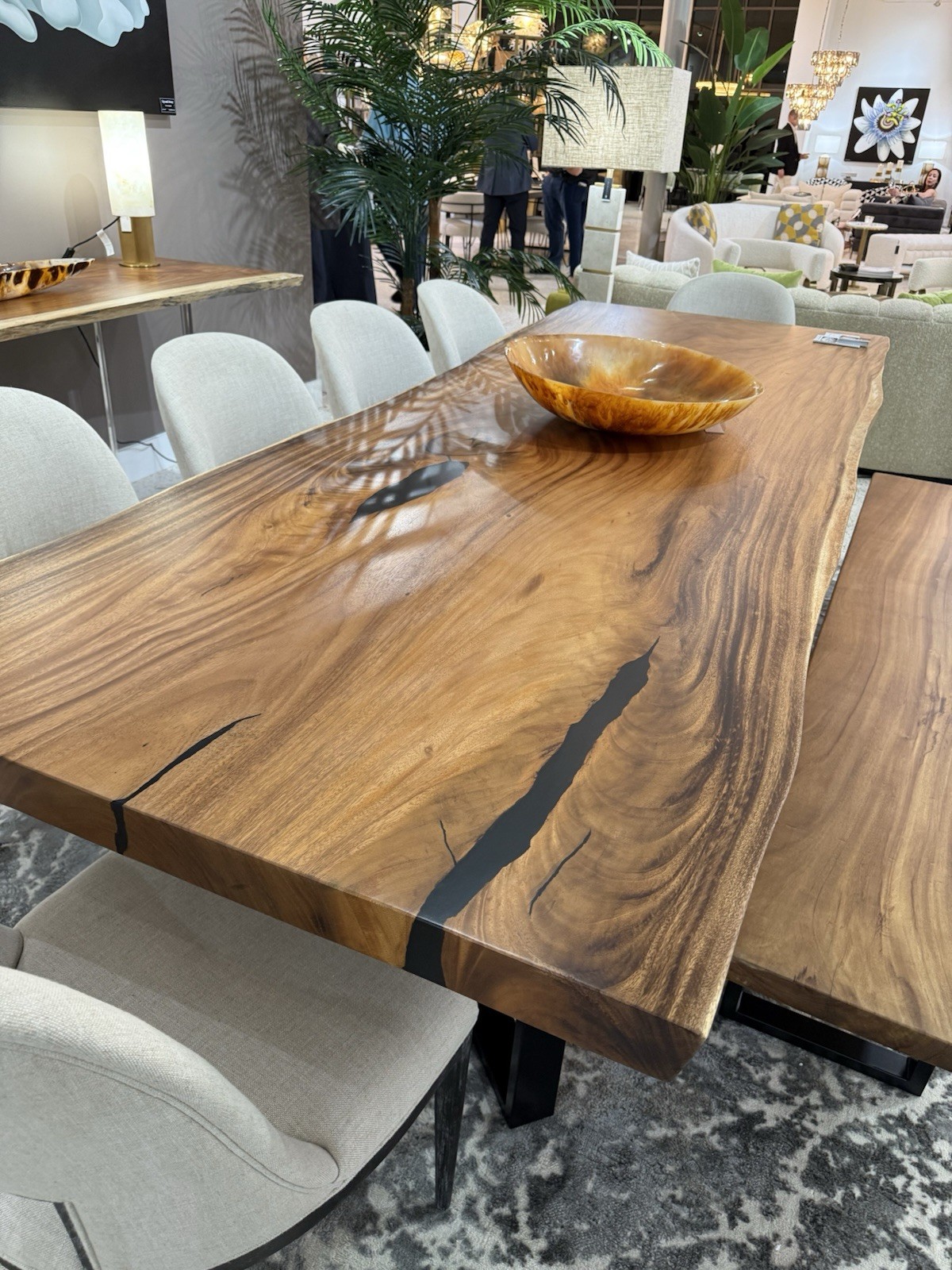 Bench For Dining table Live-Edge Saman wood / Brand New !