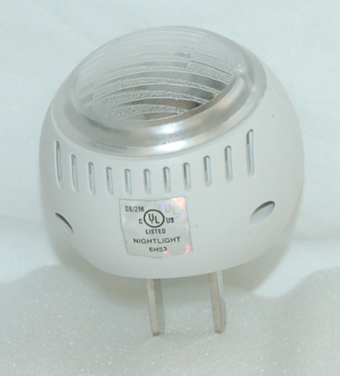 4 x NEW Lumilite Plug-in Wall Outlet Automatic Night Light Bulb Unit lamp sensor