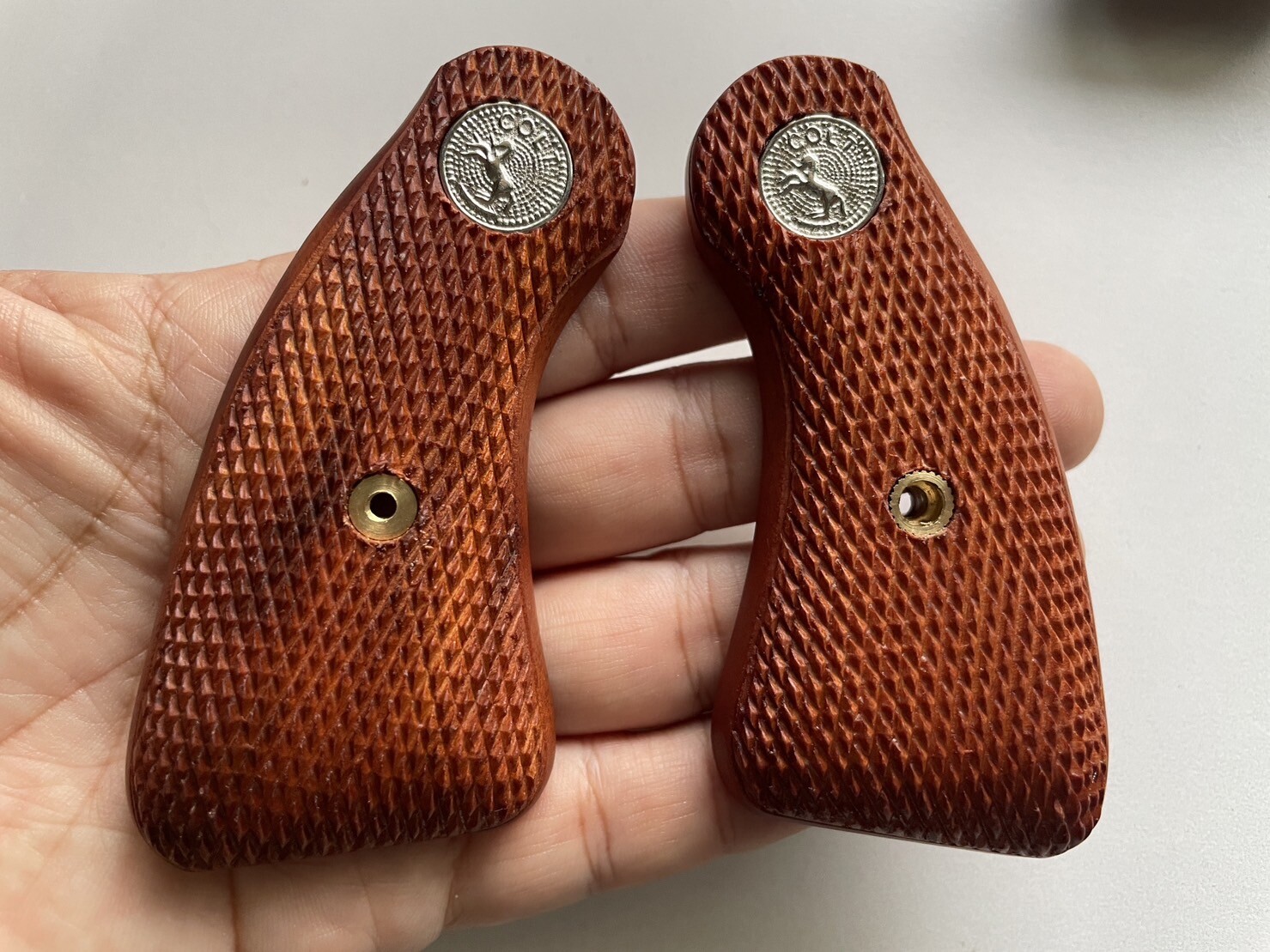 New Classic Panel Grip for Colt D Frame Long Butt (early 60s) Detective Special