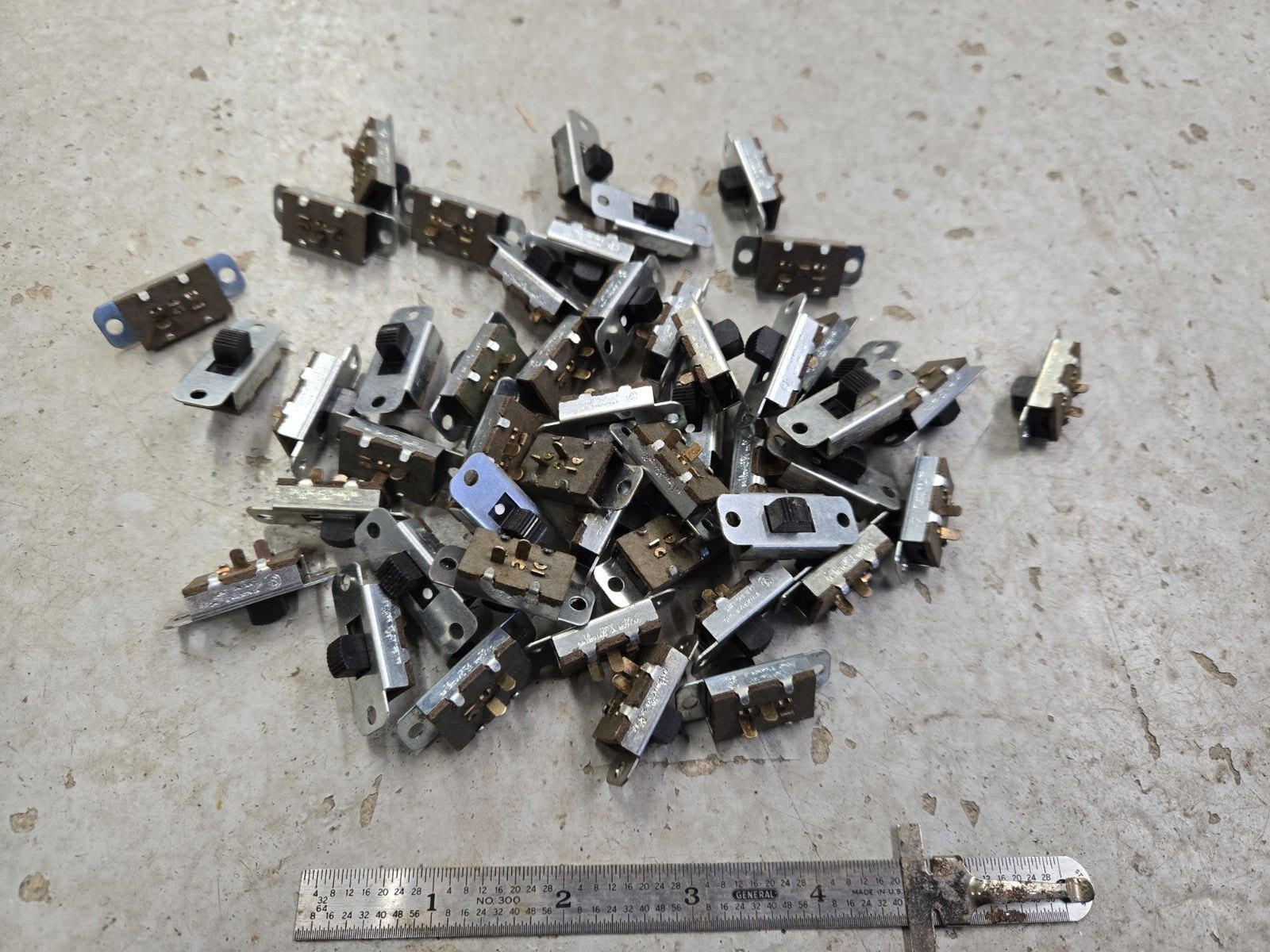 Lot of Stackpole  Slide Switch 6A/125VAC  Mount, NOS