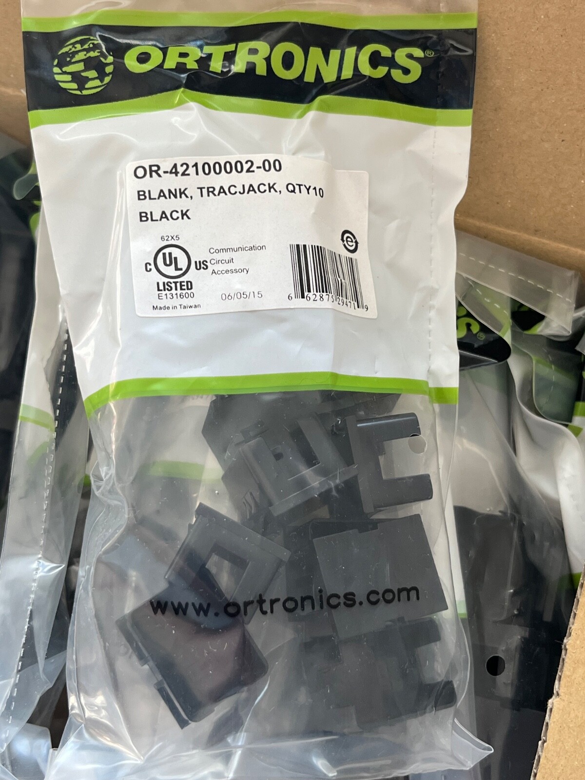 ORTRONICS TracJack 1-Port Blank Insert Module Black OR-42100002-00. Box of (20)