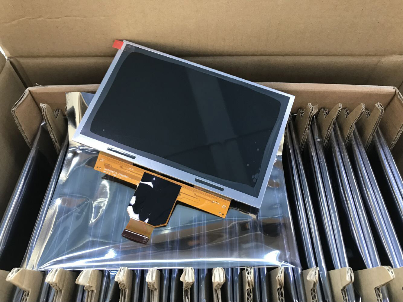 NEW LMS700KF23-0  LCD Panel display With 90 days warranty