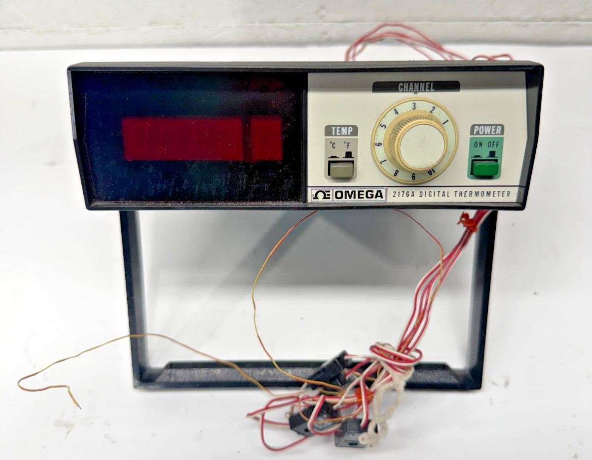 Omega - 2176A - Digital Thermometer