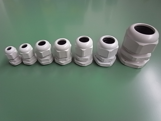 10 pieces cable gland PG 9 white, ETPG9-w