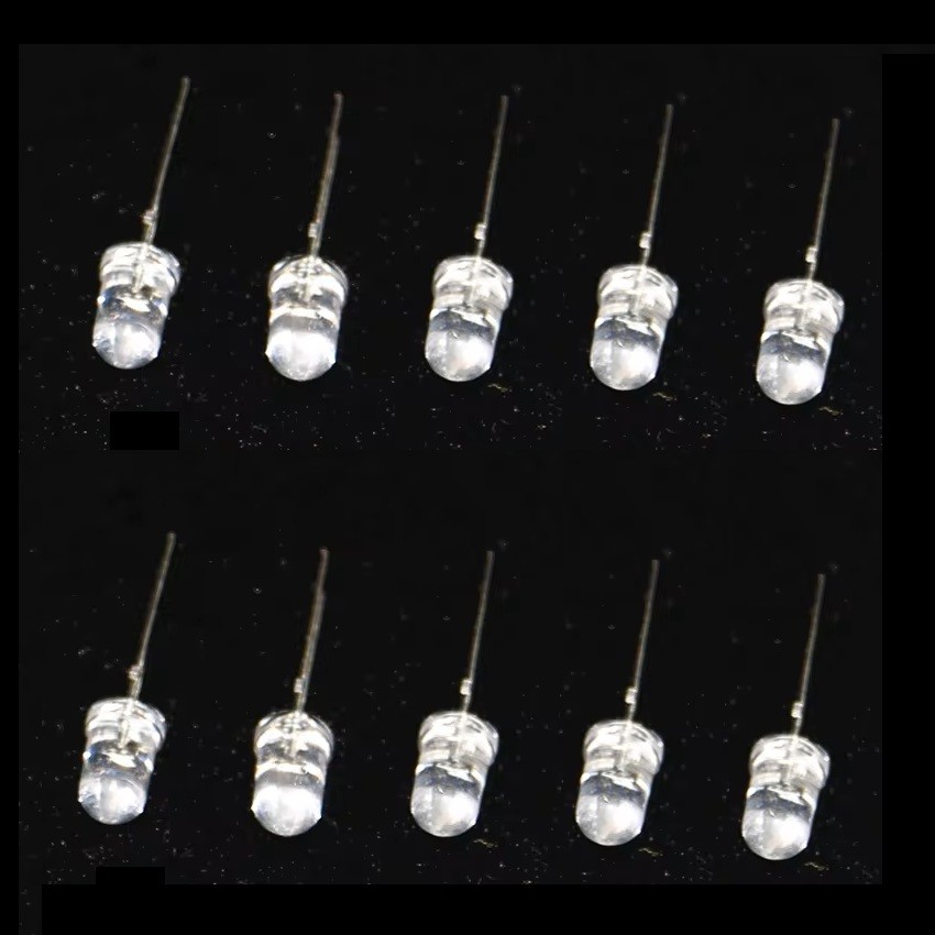100x White LED 5mm Bright Round PCB Indicator Lights 2-Pin 20mA 3.0V - 3.2V DC